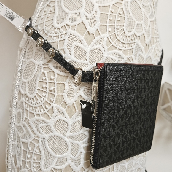 NWT Michael Kors Belt Bag - Picture 2 of 10